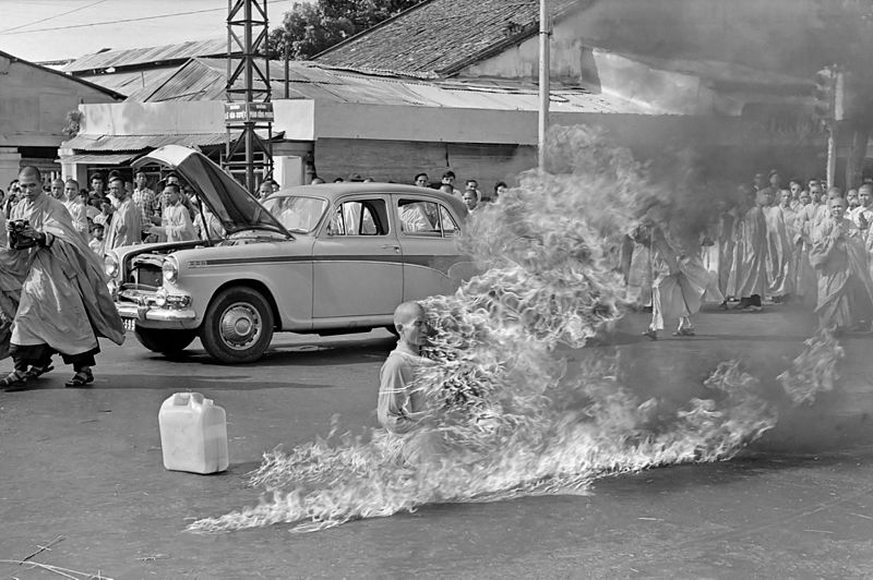 Thich Quang Duc self immolation buddhist crisis
